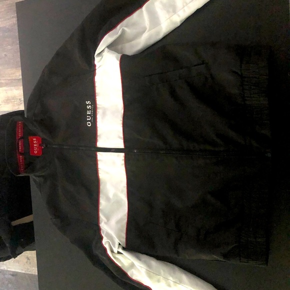 Guess Jacket exclusive from Canada in Medium - Picture 2 of 3
